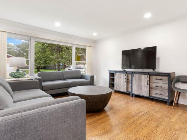 House for rent in Western Springs