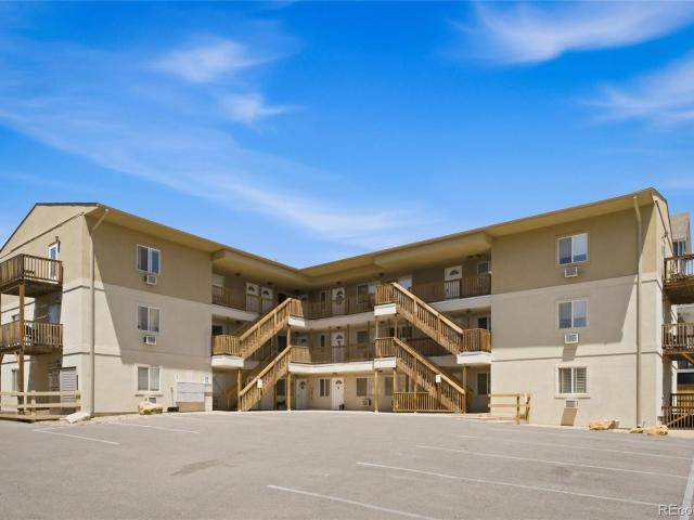 Condo for sale in Arvada, Colorado