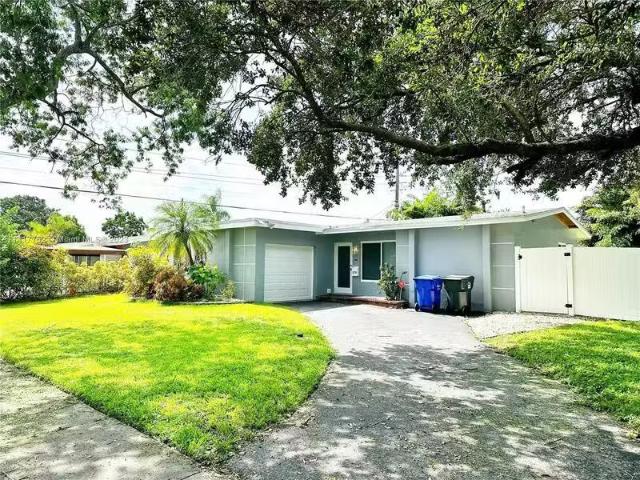 Condo for rent in Hollywood