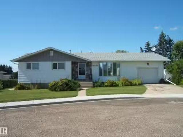 House for sale in Kelsey, Alberta