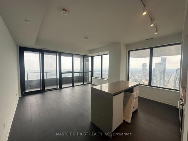 Condo for rent in City Centre, Mississauga