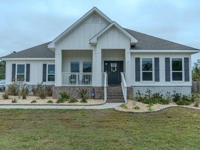 House for sale in Pace, Florida