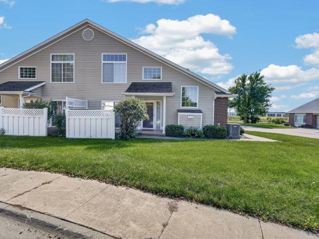 Condo for sale in Longview, Johnston