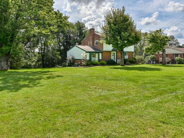 House for sale in Bakerstown, Pennsylvania