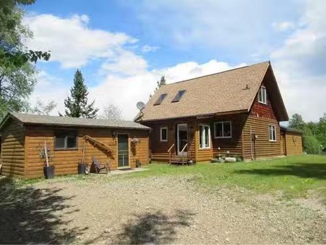 House for sale in Alberta