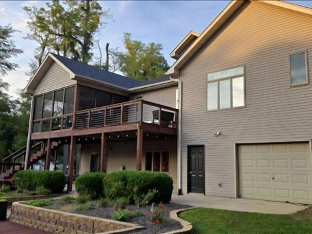 House for sale in Oreana, Macon County