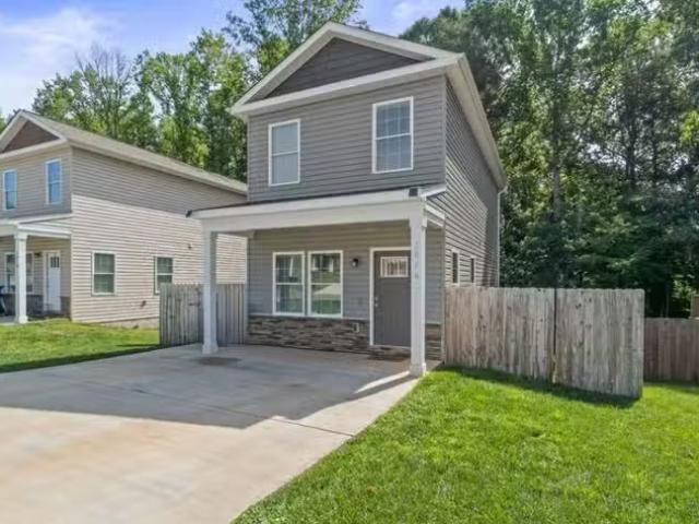 House for rent in Hickory