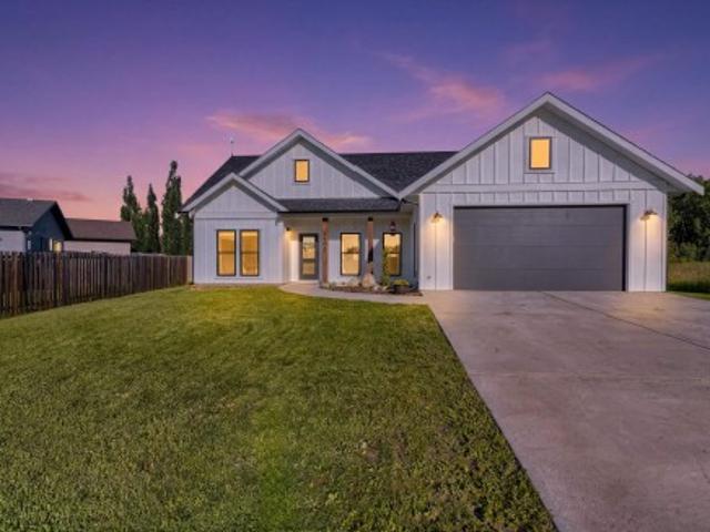 House for sale in Athabasca, Alberta