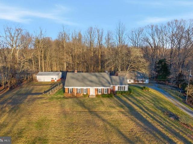 House for sale in Lothian, Maryland