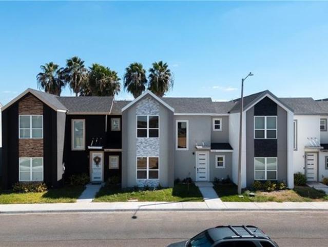Townhouse for sale in Hidalgo, Texas