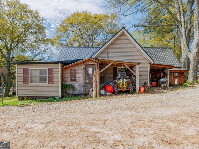 House for sale in Flowery Branch, Hall County