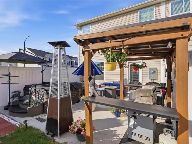 Townhouse for sale in Mad River, North Carolina