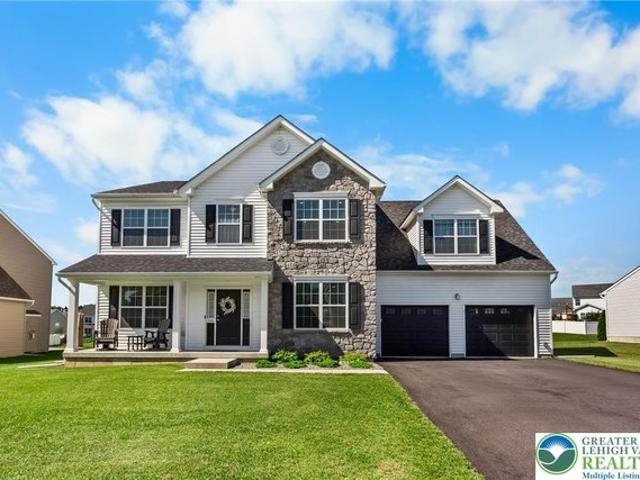 House for sale in Tatamy, Pennsylvania