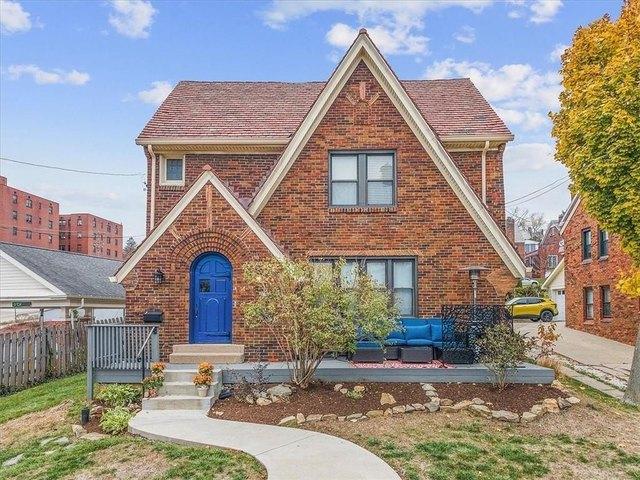House for sale in Pittsburg, Pennsylvania