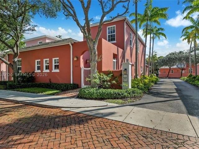Townhouse for sale in Coral Gables, Florida