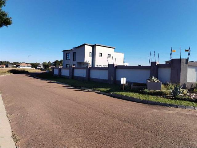 Land for sale in Waterkloof, Gauteng