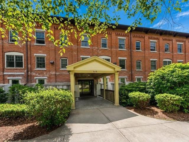 Condo for sale in Clinton, Massachusetts