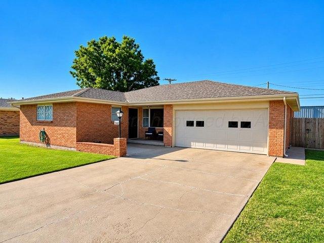 House for sale in Fritch, Hutchinson County