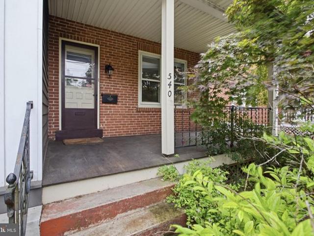 Townhouse for sale in Chester, Pennsylvania