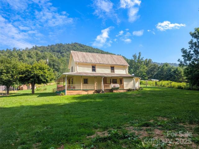 House for sale in Yancey, North Carolina