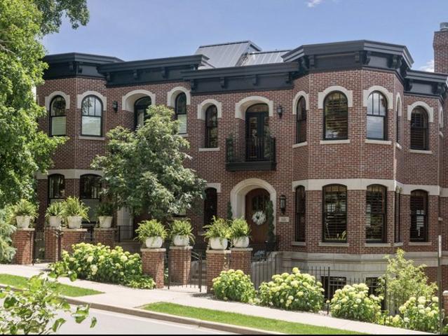 Townhouse for sale in Hennepin, Minnesota