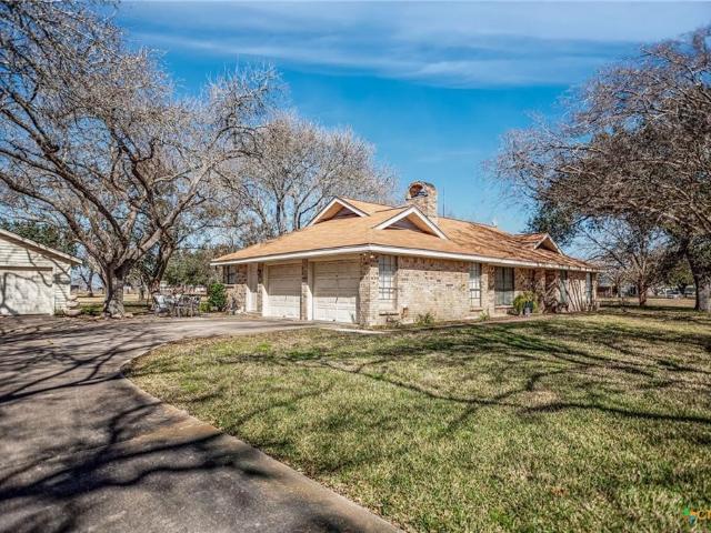 House for sale in Sixmile, Port Lavaca