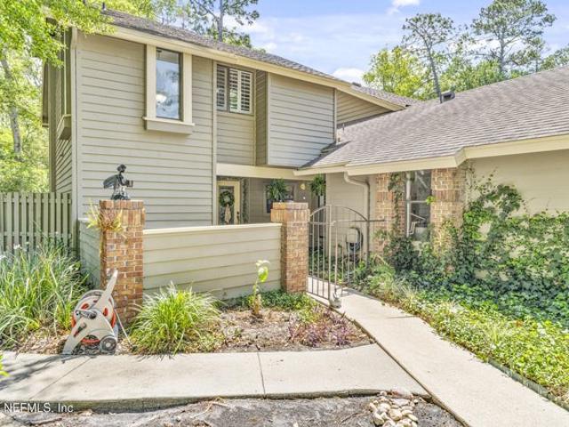 Townhouse for sale in Orange Park, Florida