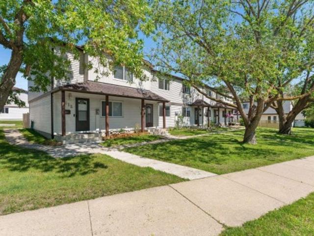 Townhouse for sale in Wedgewood, Alberta