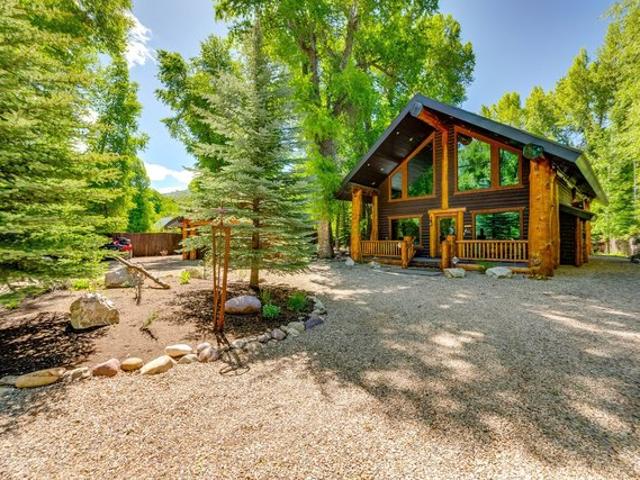 House for sale in Oakley, Utah