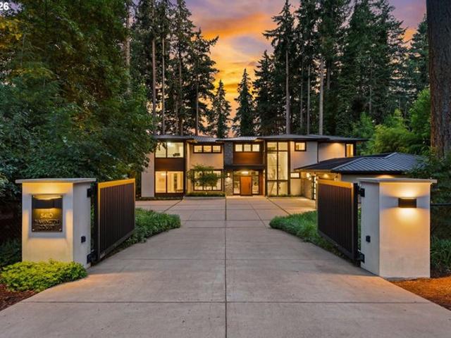 House for sale in Oregonia