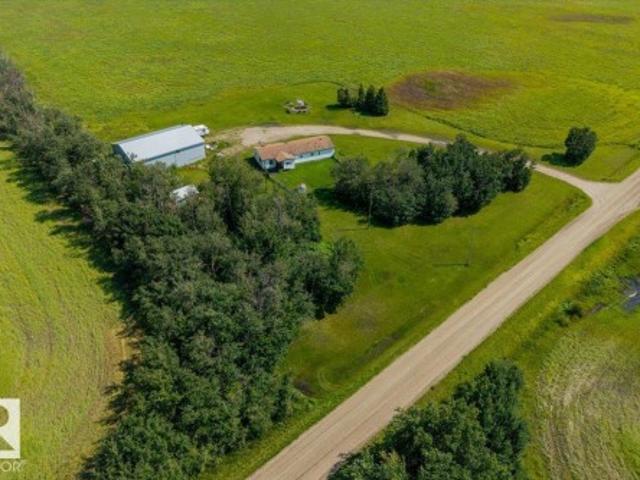 House for sale in Alberta