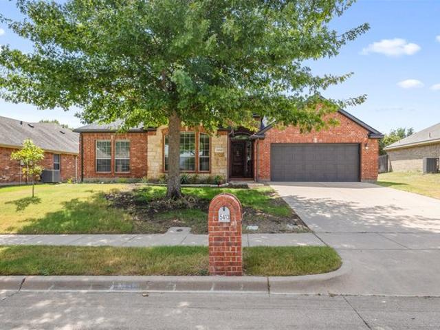 House for sale in Ellis, Texas