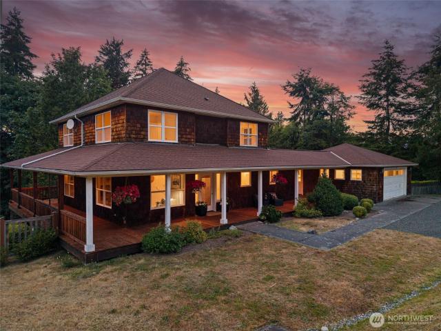 House for sale in Bainbridge Island, Washington