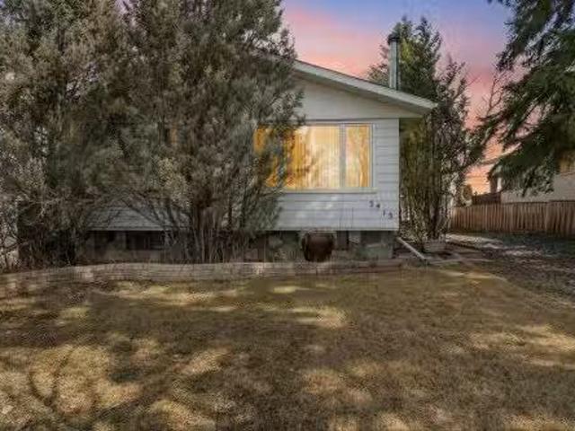 House for sale in Stony Plain, Alberta