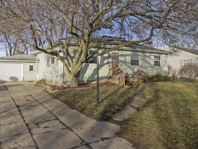 House for sale in Kentwood, Kent County