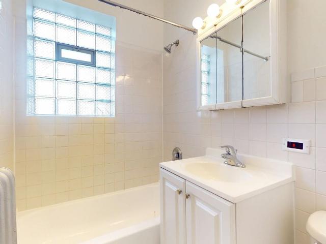 Apartment for rent in Chicago Park, Illinois