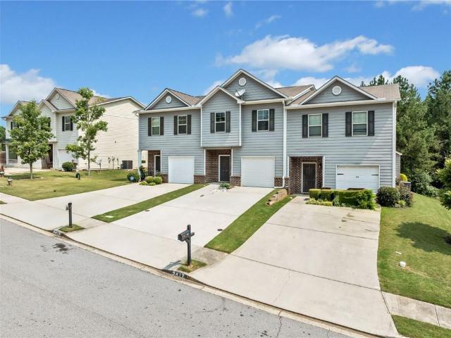 Townhouse for sale in Oakwood, Georgia