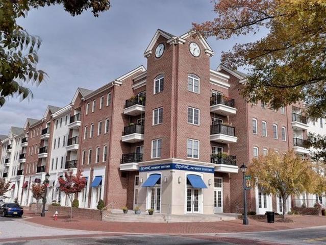 Condo for sale in Virginia