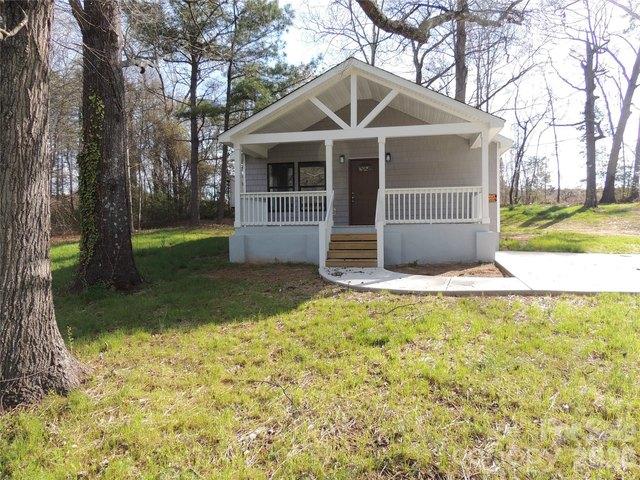 House for sale in Dallas, North Carolina