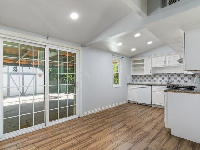 House for sale in Magnolia Center, Riverside