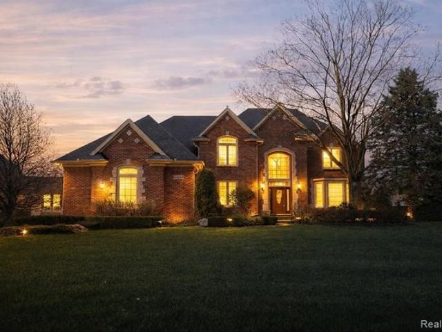 House for sale in Utica, Michigan