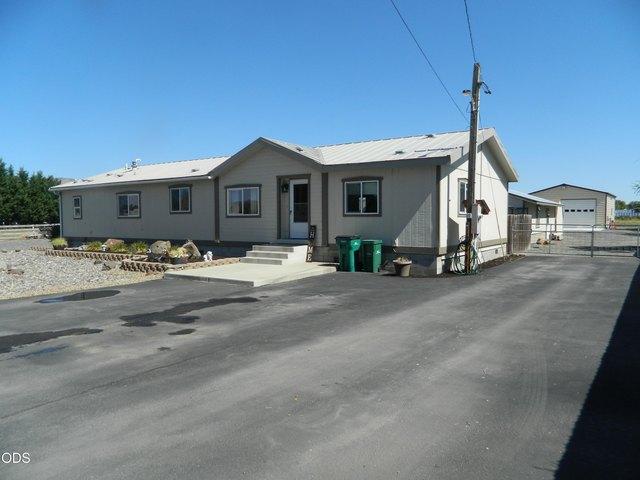 House for sale in Oregonia