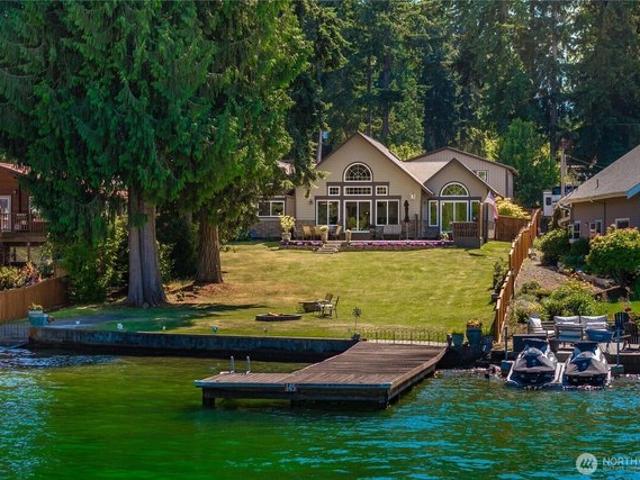 House for sale in Washington