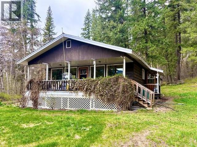 House for sale in Louis Creek, British Columbia