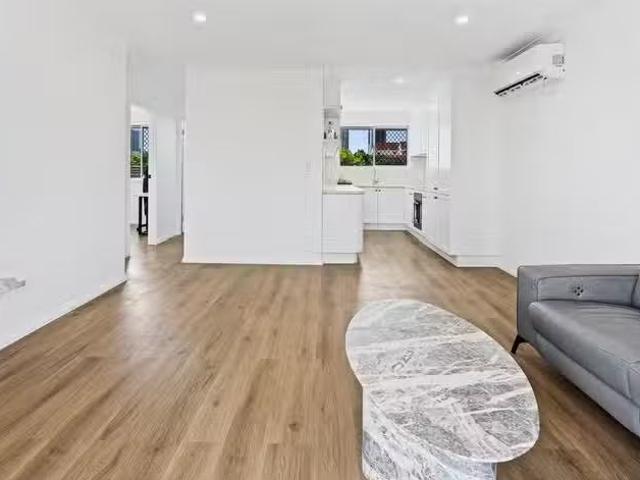 House for rent in Chevron Island