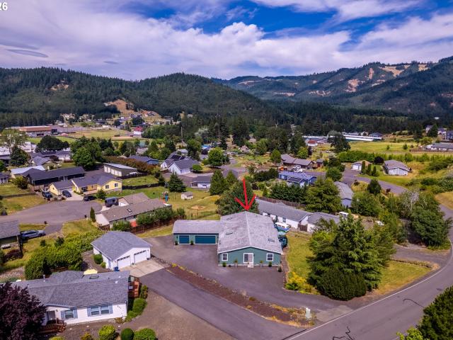 House for sale in White Salmon, Washington