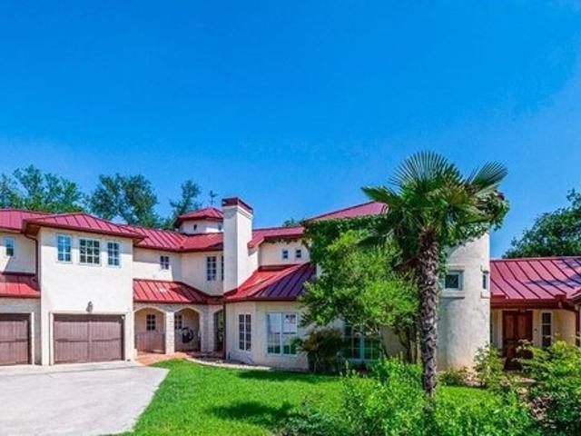 House for sale in Martindale, Texas