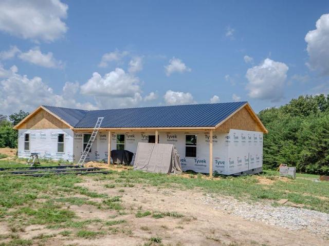 Ranch for sale in Irvine, Kentucky