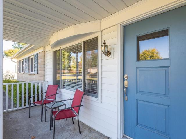 House for sale in Highland Village, Bloomington