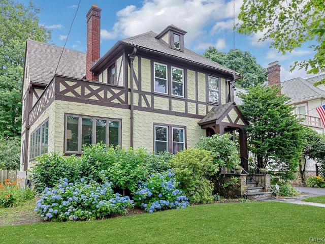 House for sale in Pelham, New York